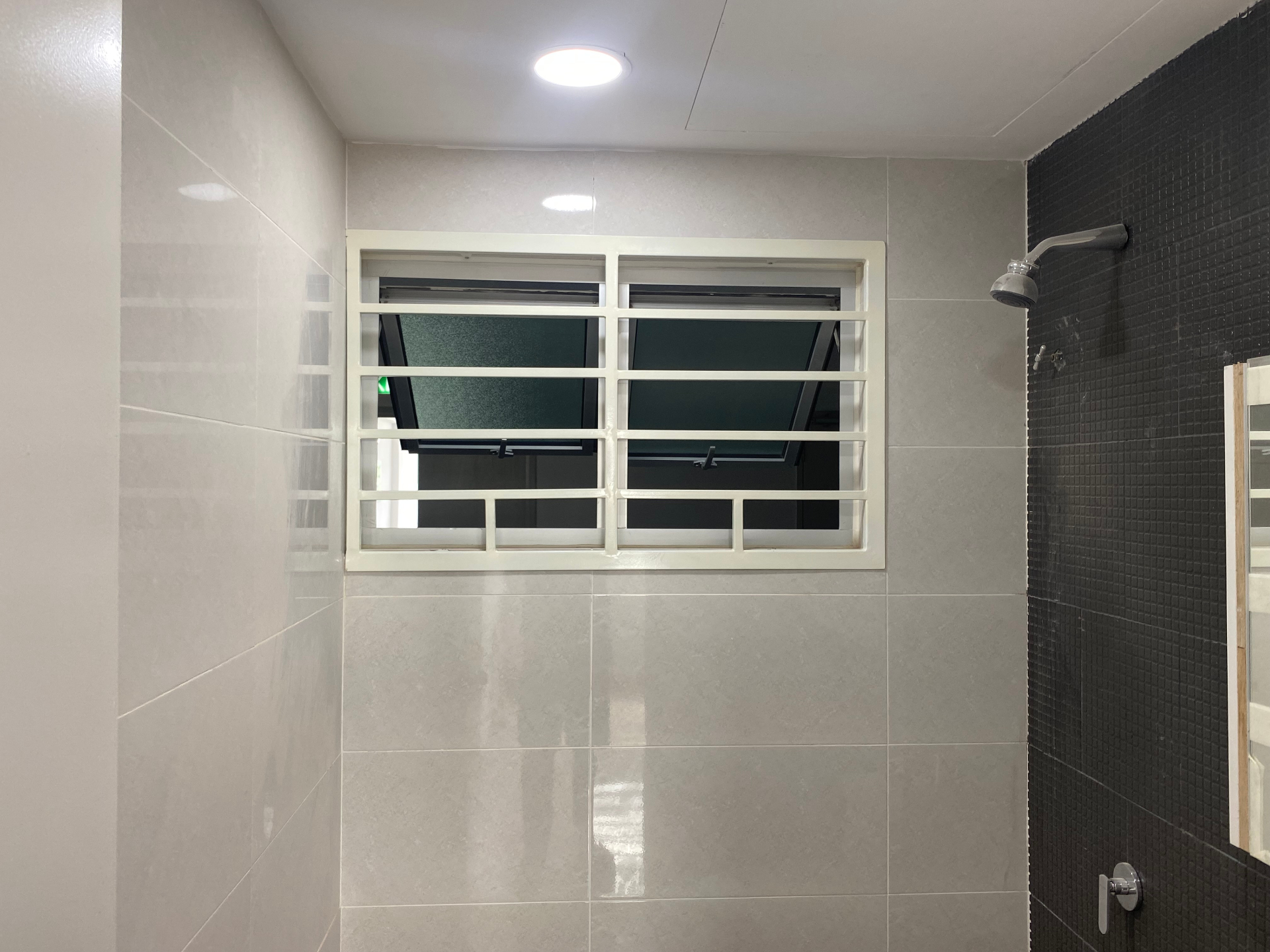 Cadangan Mengubahsuai Rumah Apartment bagi Kerja-Kerja Hiasan Dalaman, Pendawaian Elektrik, ‘Grille’, Lantai SPC, Partition Dapur dan Pengecatan — gambar 9